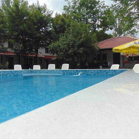 Hotel Holiday Park Ranchoto Kirkovo  Exteriér fotografie