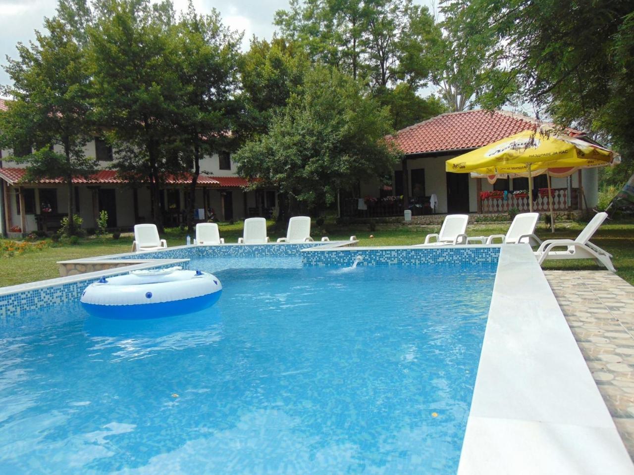 Hotel Holiday Park Ranchoto Kirkovo  Exteriér fotografie